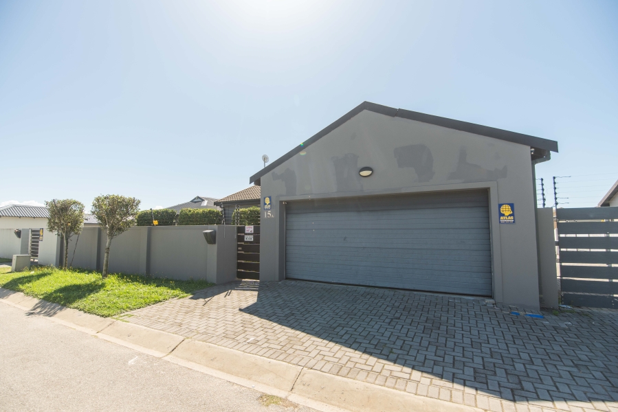 3 Bedroom Property for Sale in Pinelands Eastern Cape